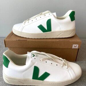 VEJA Women’s Casual Fashion Sneakers – Everyday Flat Shoes